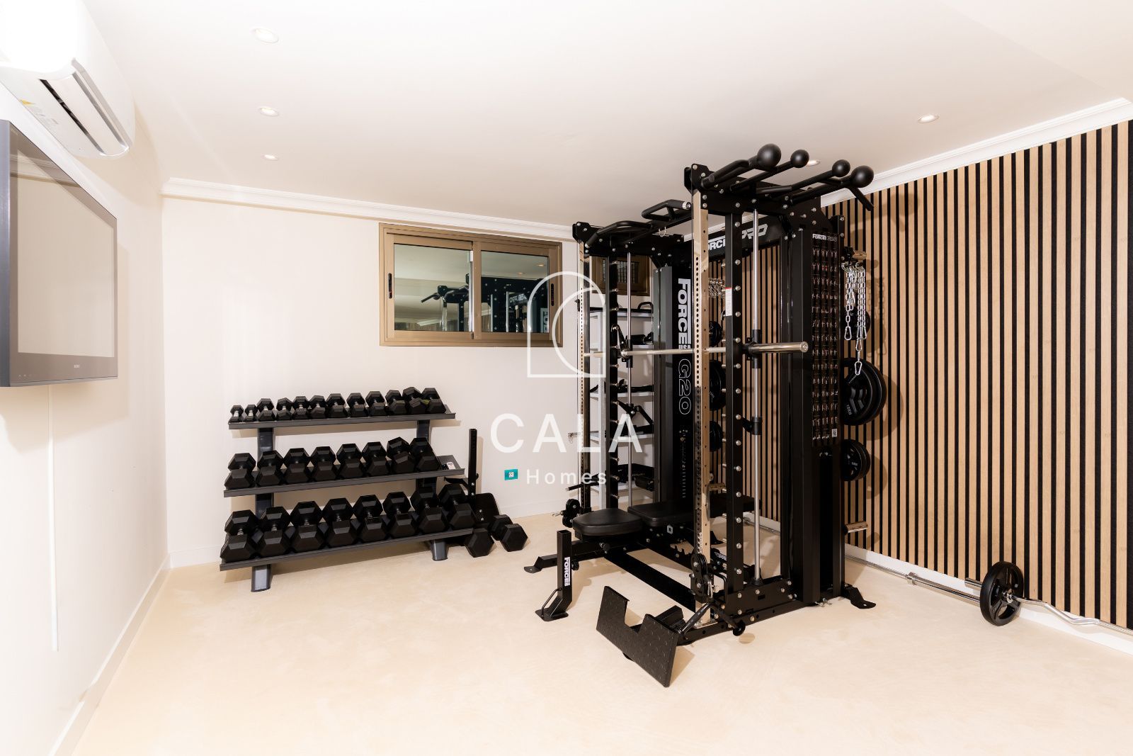 La Caleta: Exclusive Living by the Sea and Golf