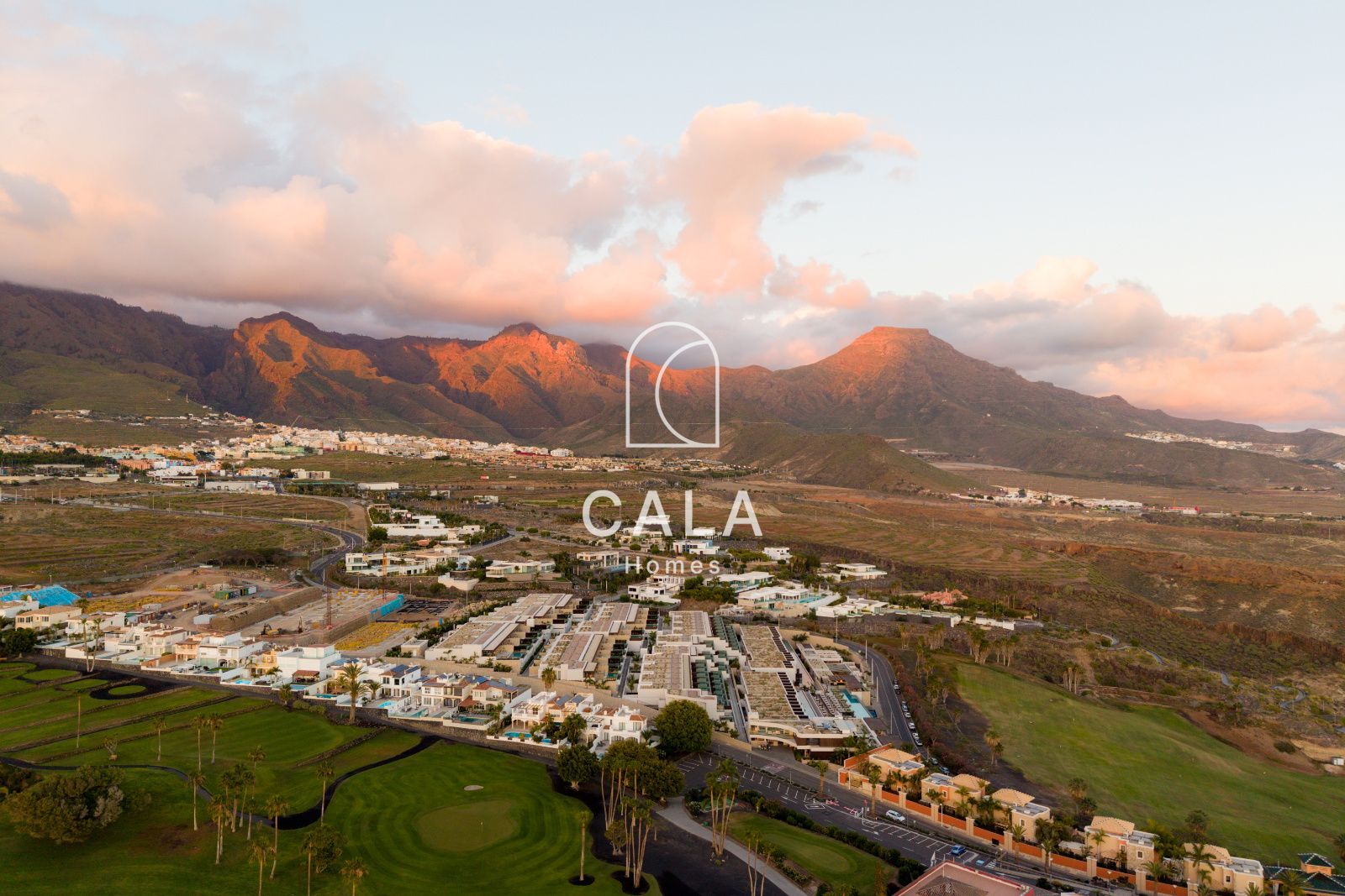 La Caleta: Exclusive Living by the Sea and Golf