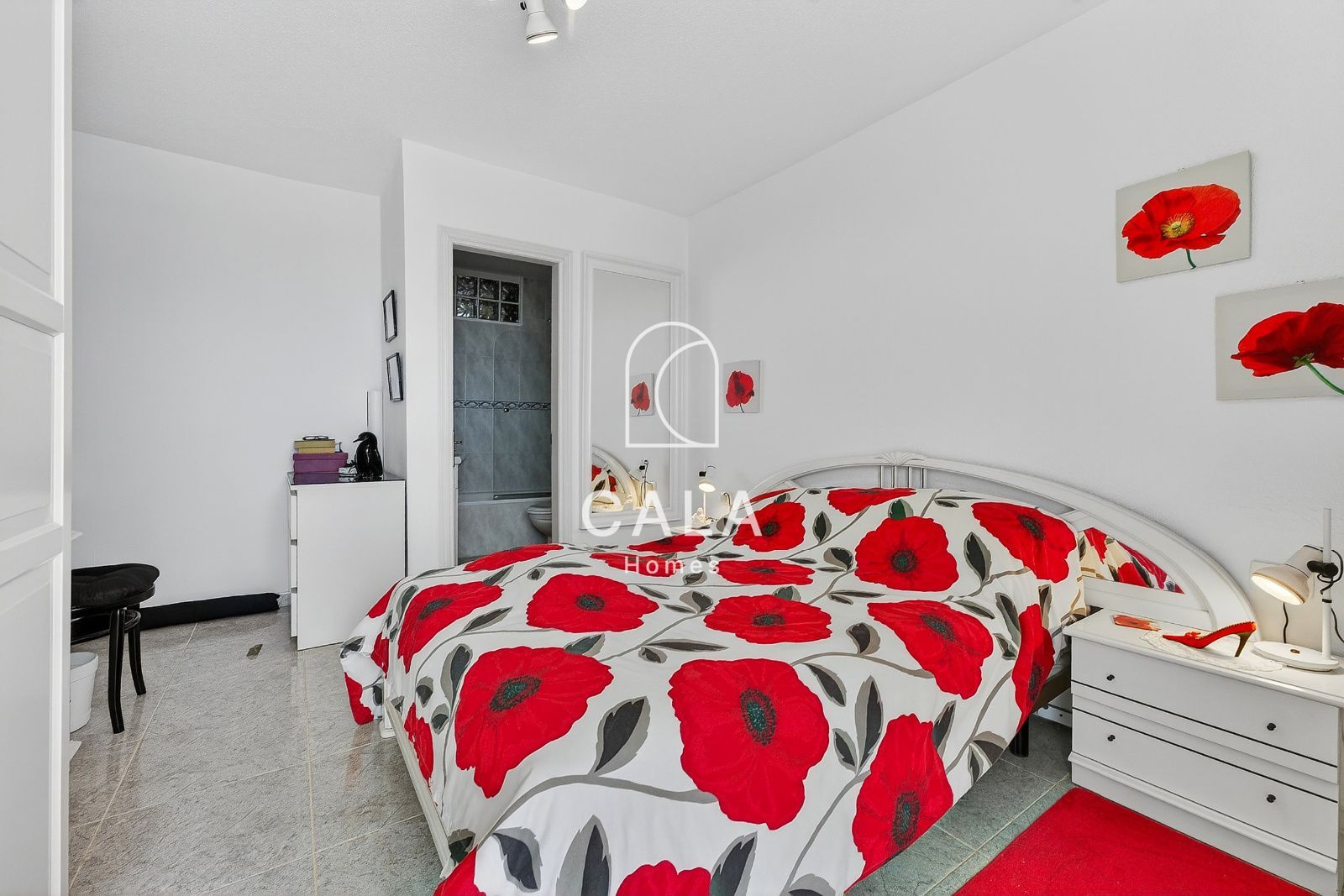 Corner Apartment with Panoramic Sea and Mountain Views in El Médano