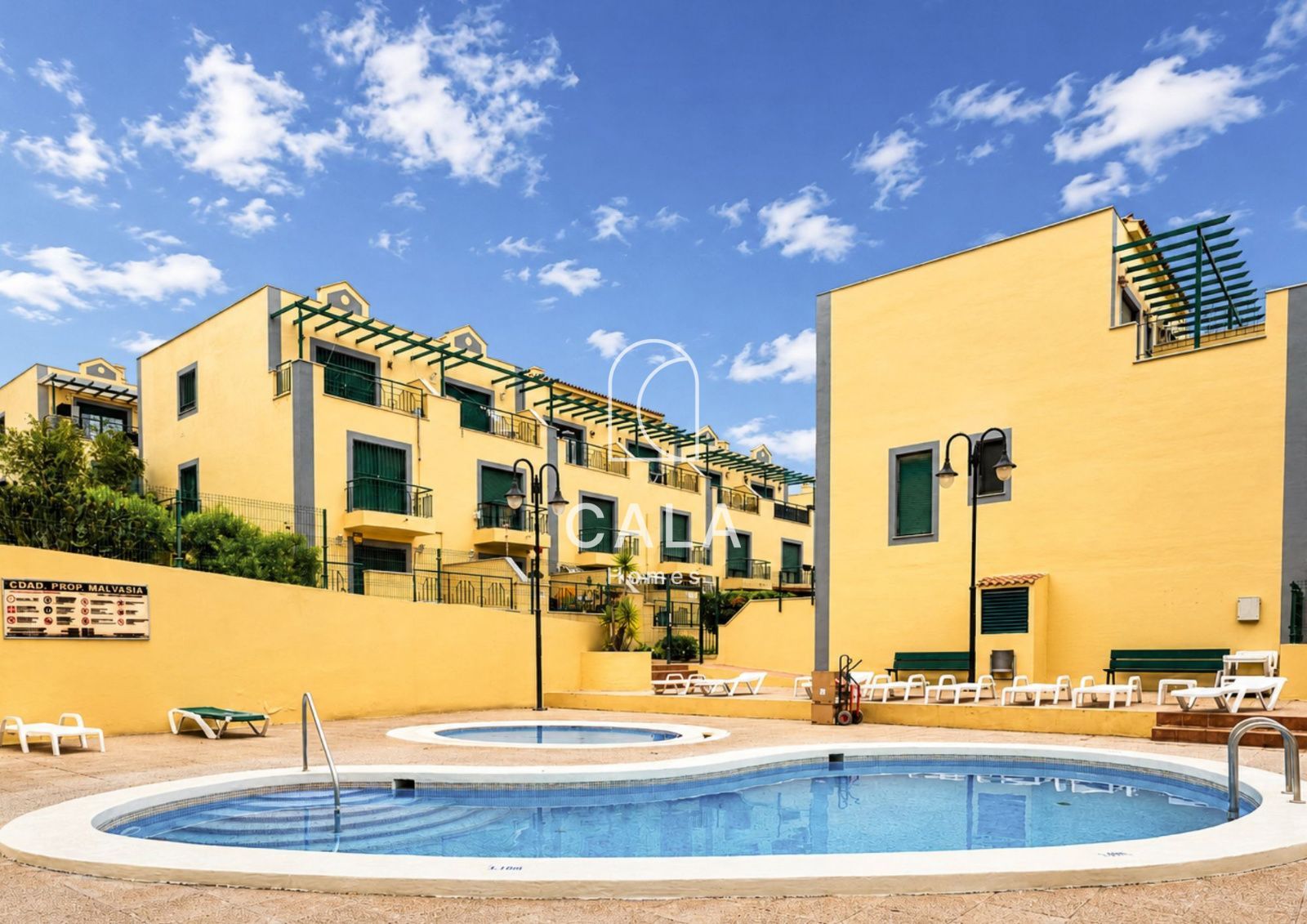 3 bedroom townhouse in Llano del Camello