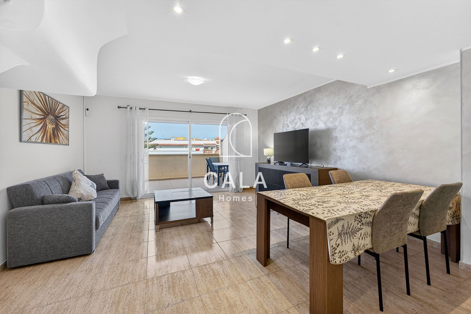 Exclusive 4-bedroom townhouse in a premium location