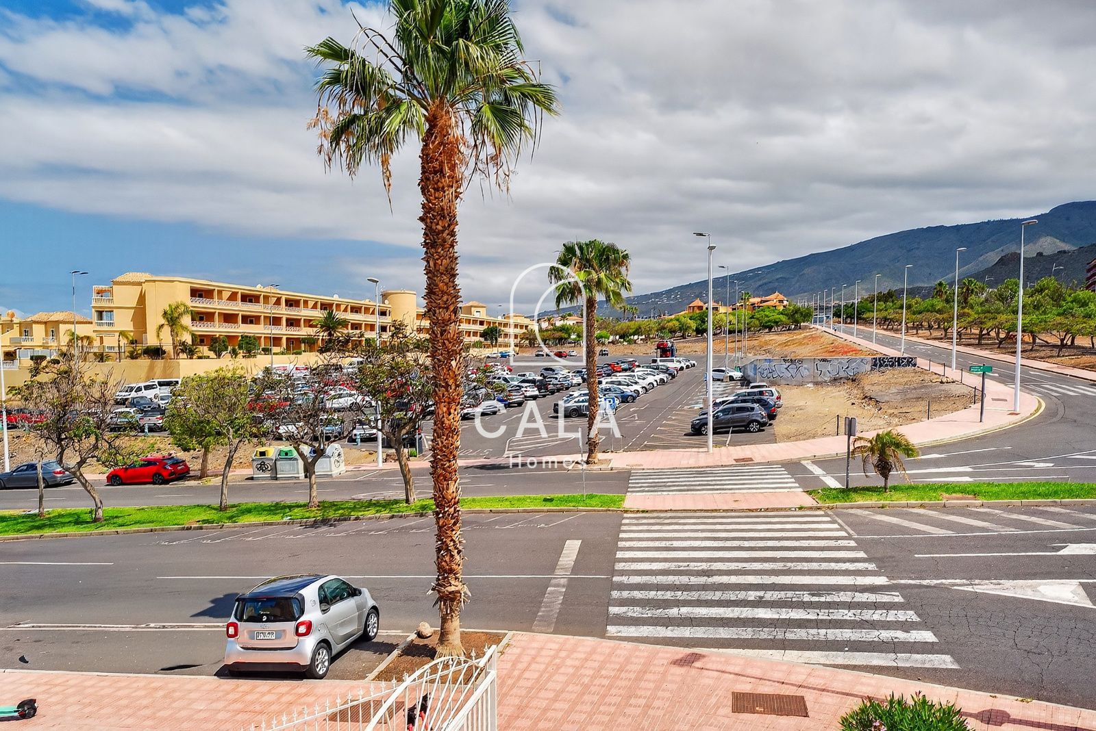 Exclusive 4-bedroom townhouse in a premium location