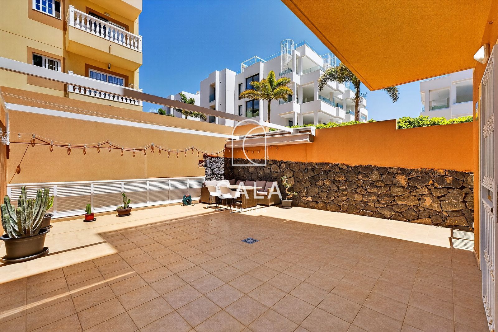 Spacious Ground-Floor Apartment with a 92 m² Terrace in Palm-Mar