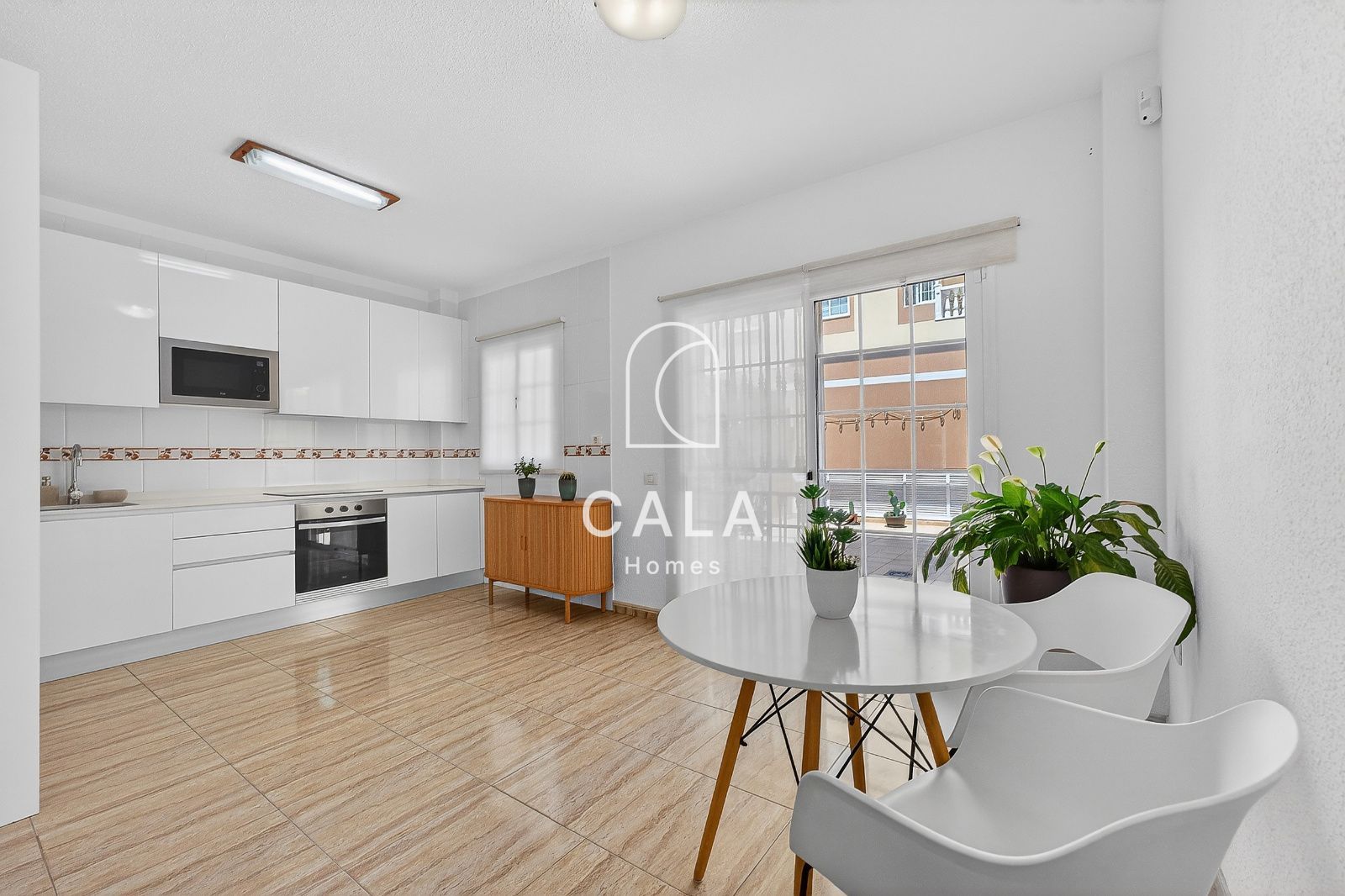 Spacious Ground-Floor Apartment with a 92 m² Terrace in Palm-Mar