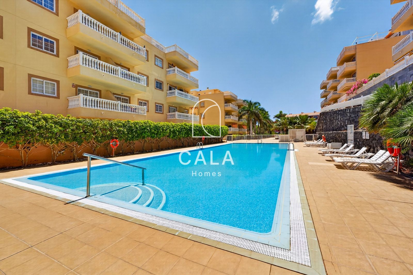 Spacious Ground-Floor Apartment with a 92 m² Terrace in Palm-Mar