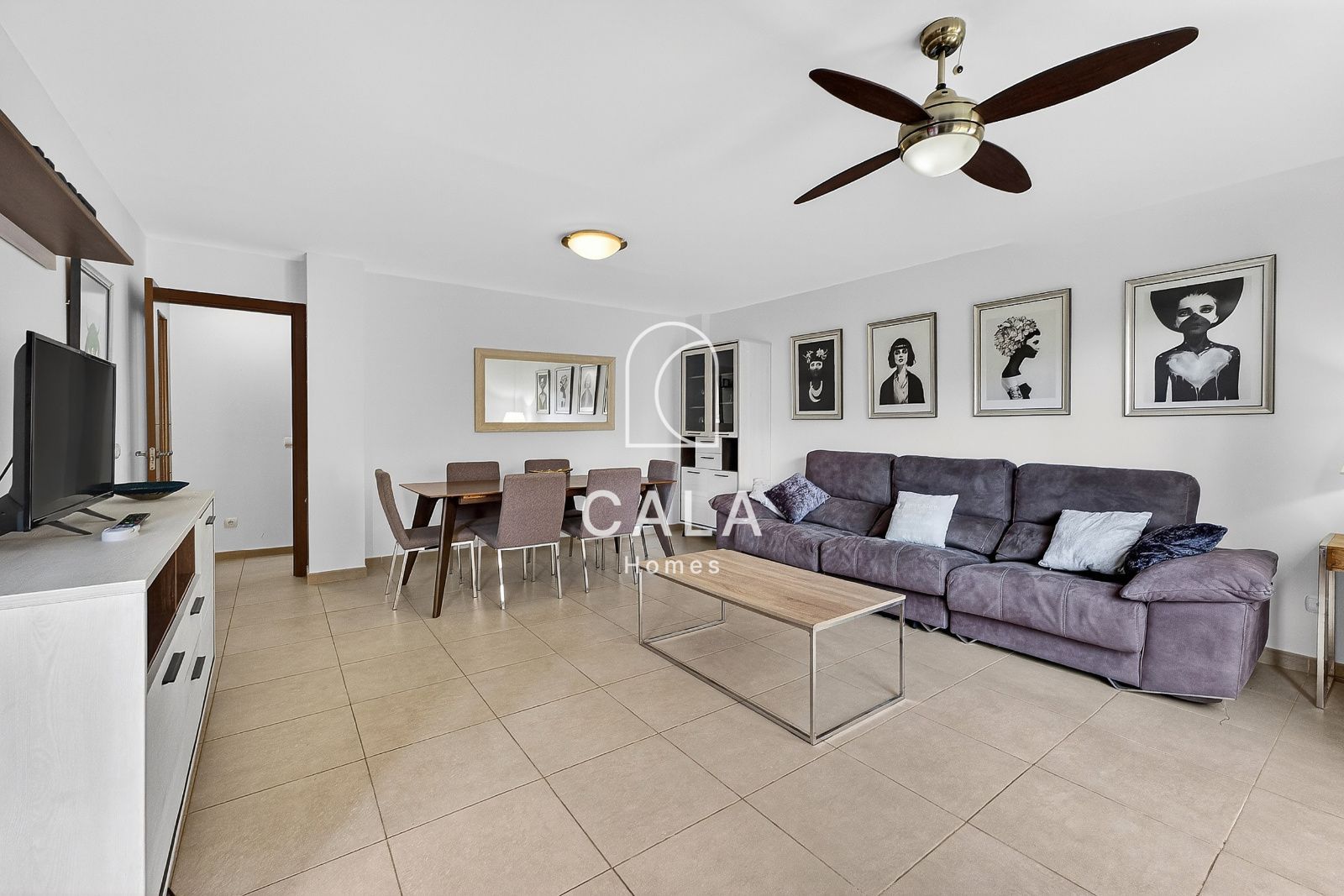 Palm-Mar: Spacious Ground Floor Apartment with Large Terrace