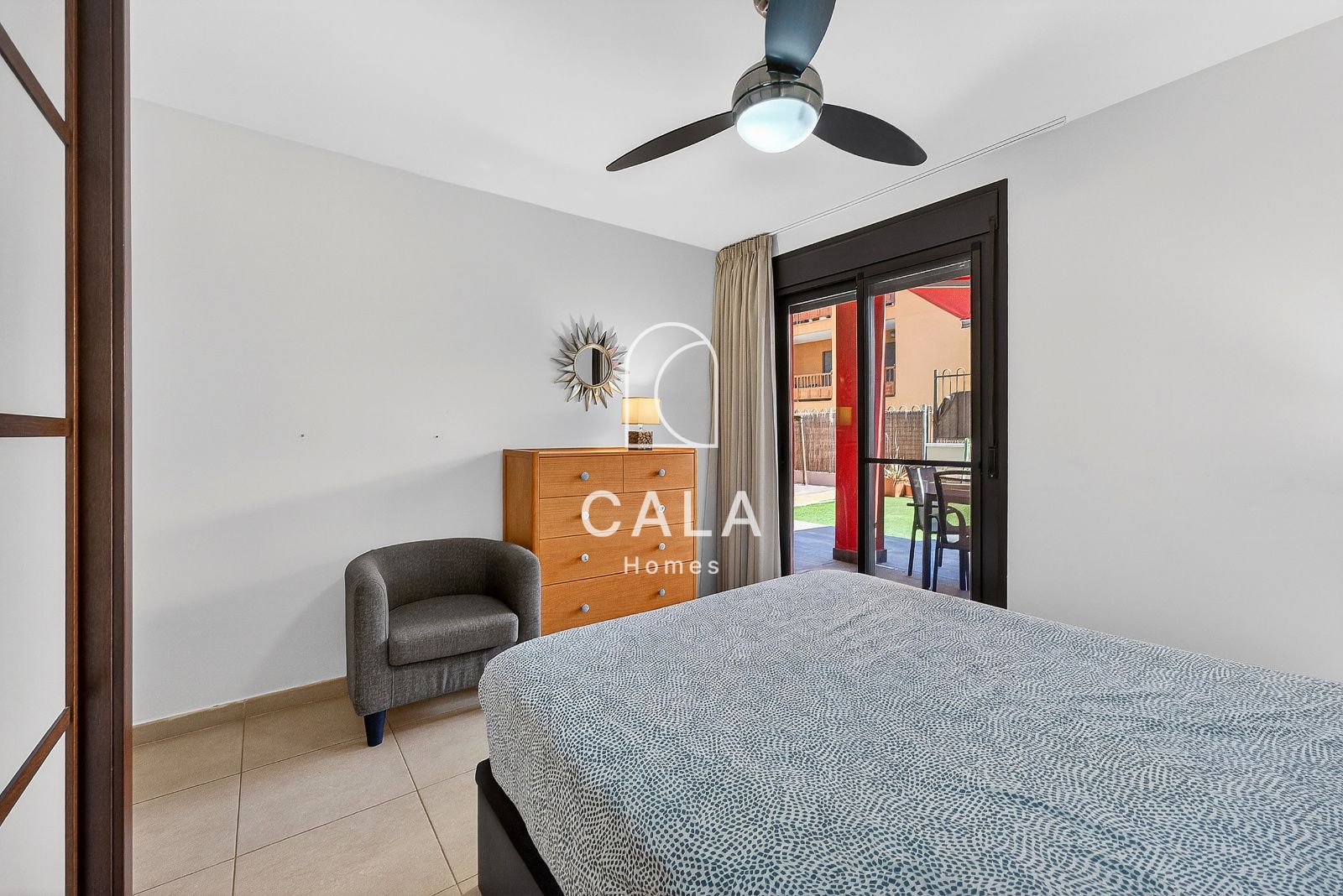 Palm-Mar: Spacious Ground Floor Apartment with Large Terrace