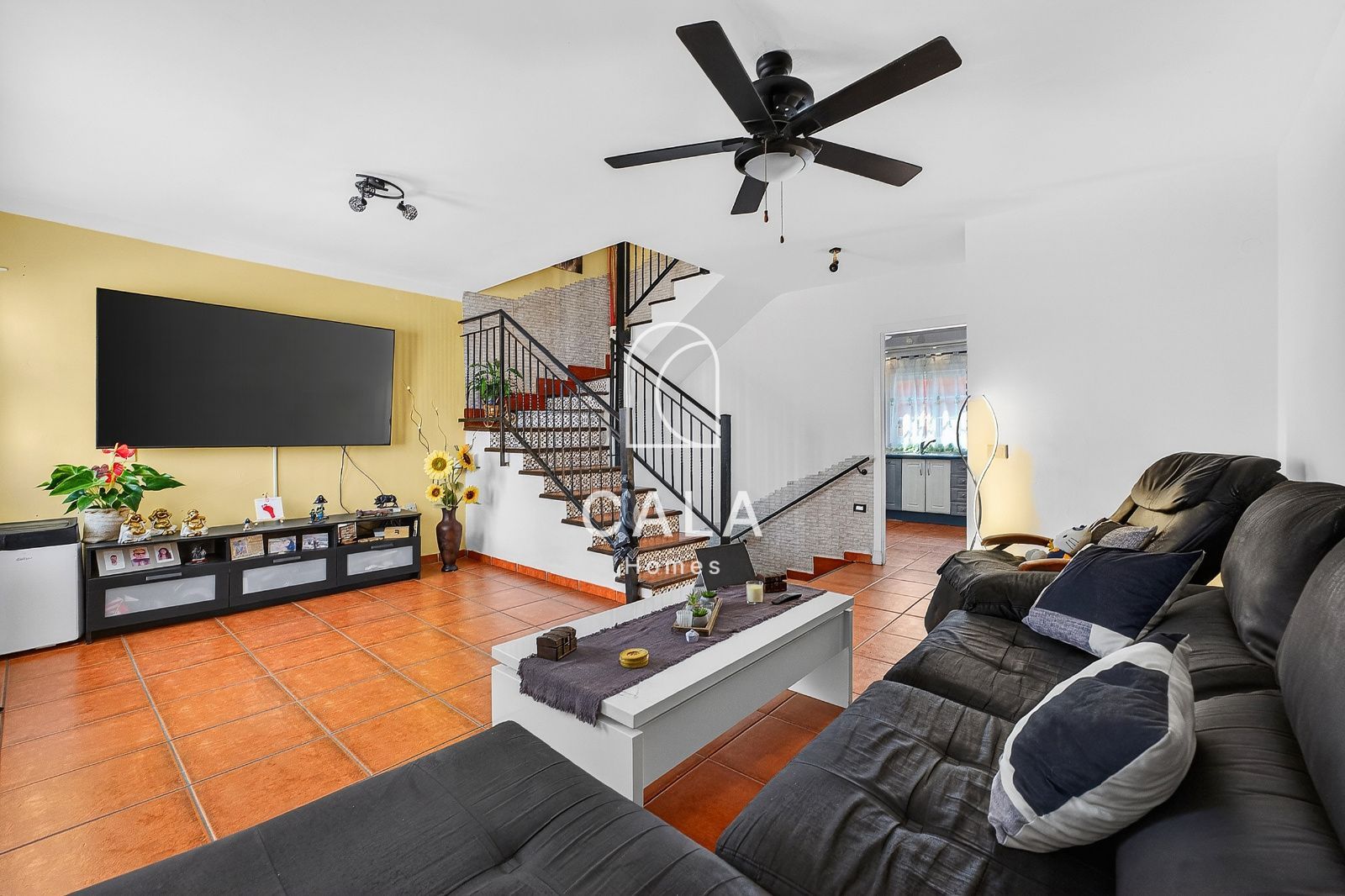 Spacious 3 Bedroom Townhouse with Attic and Private Garage in Los Olivos, Adeje.