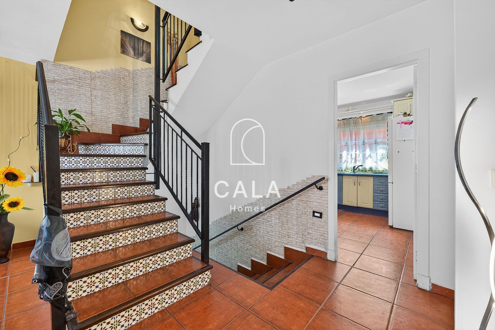 Spacious 3 Bedroom Townhouse with Attic and Private Garage in Los Olivos, Adeje.