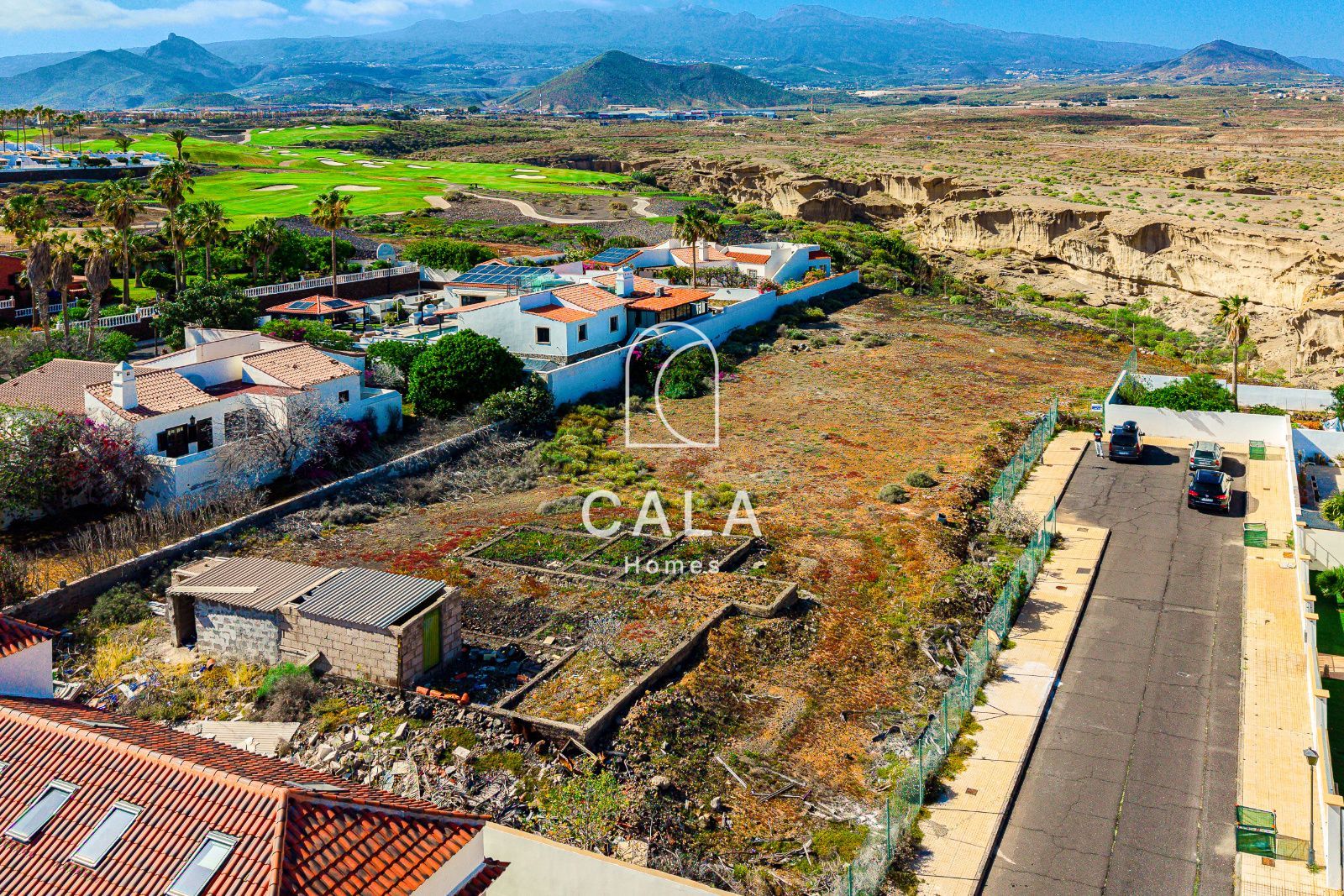 Exceptional Plot in Golf del Sur