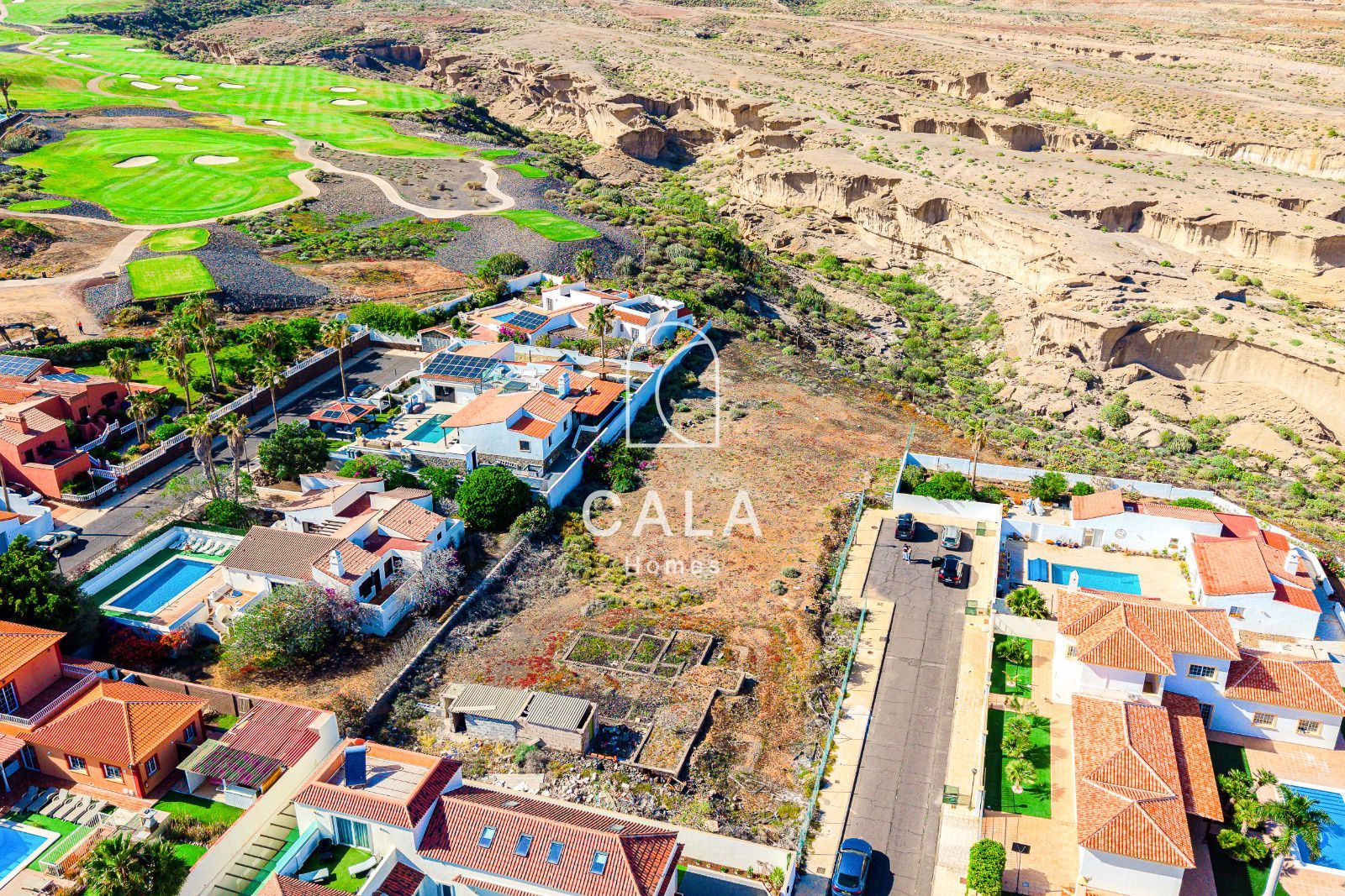 Exceptional Plot in Golf del Sur
