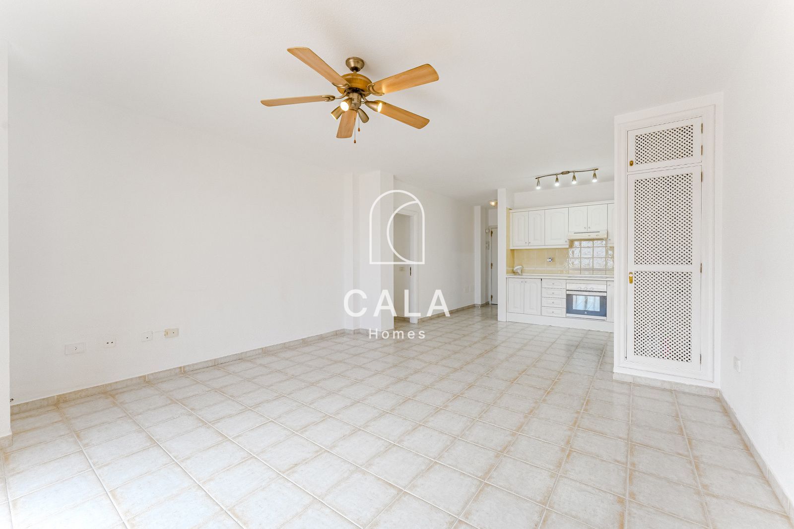 Apartamento en ubicación premium en Costa Adeje con vistas panorámicas al océano