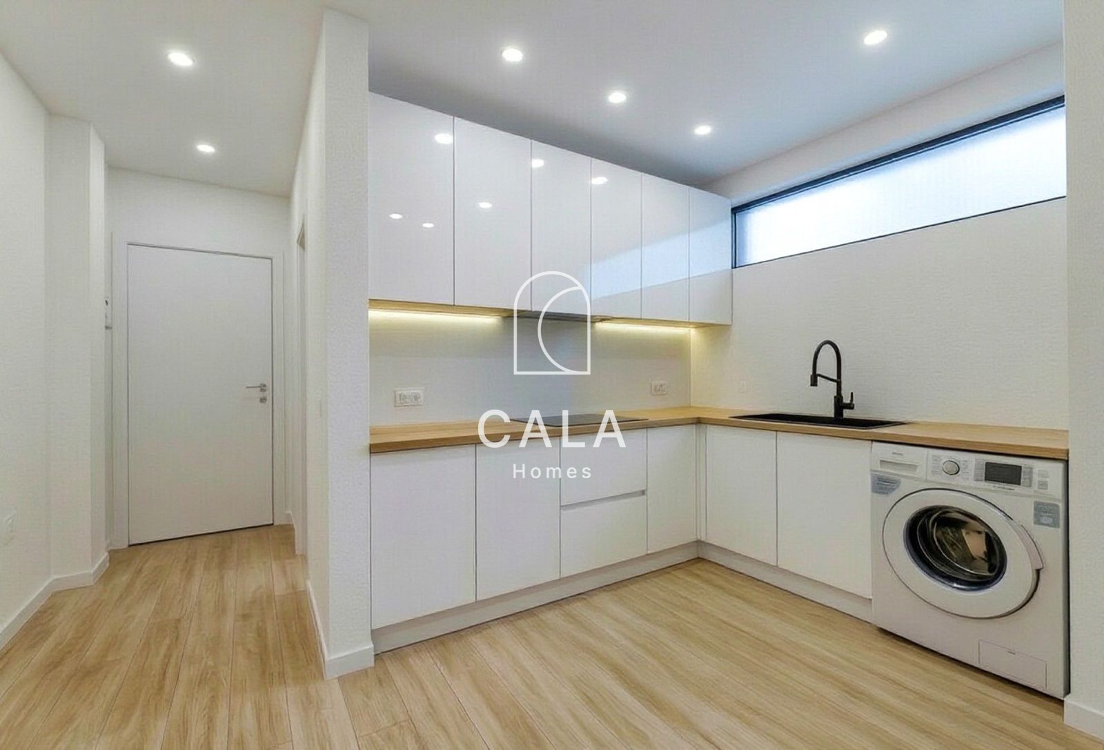 Apartamento en ubicación premium en Costa Adeje con vistas panorámicas al océano