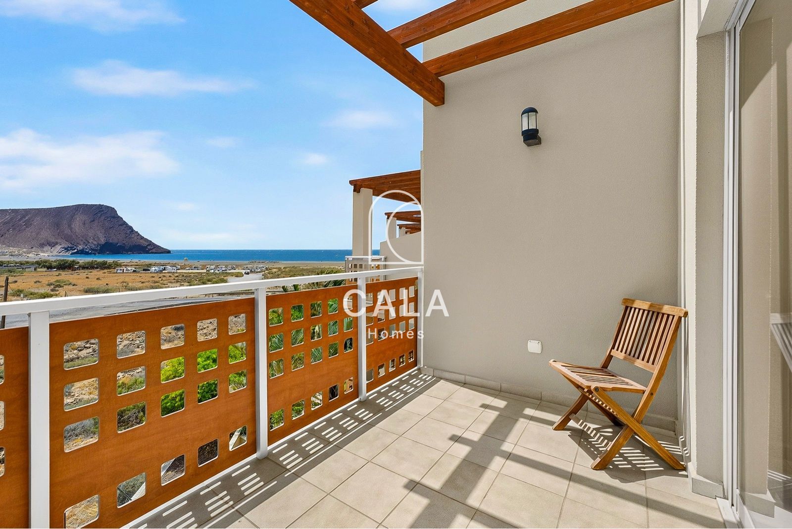 Semi-detached townhouse in La Tejita Beach