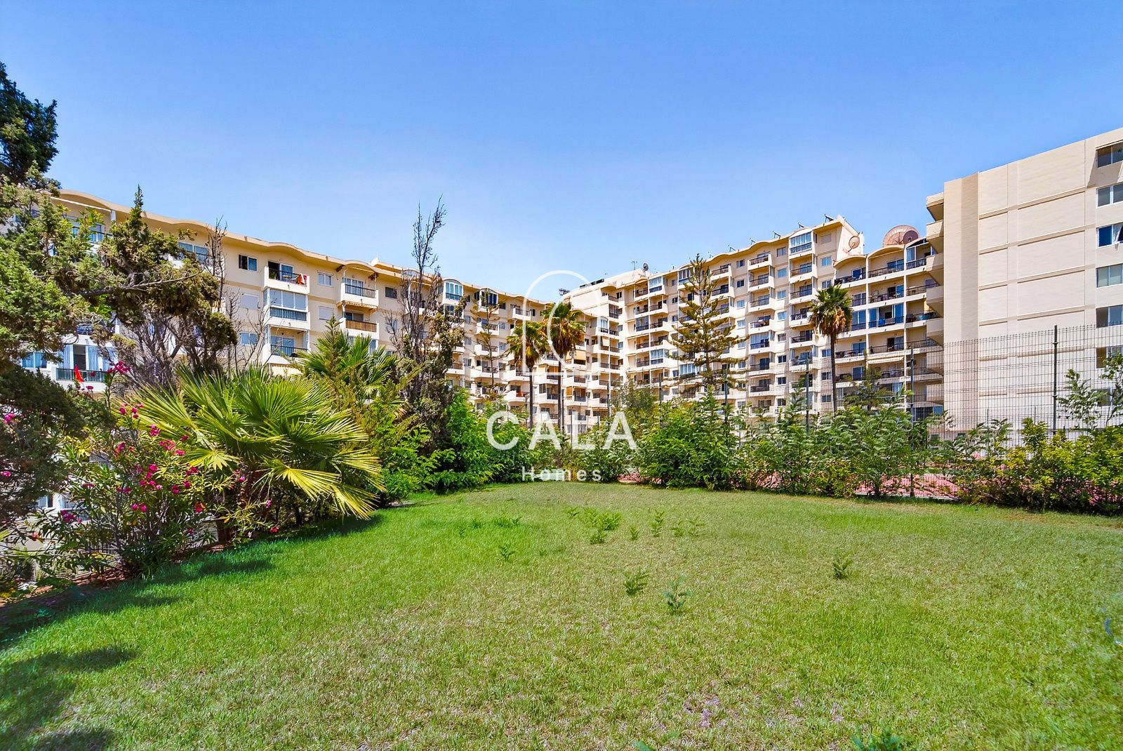 One bedroom apartment with front line ocean views in El Dorado, Playa de Las Américas.