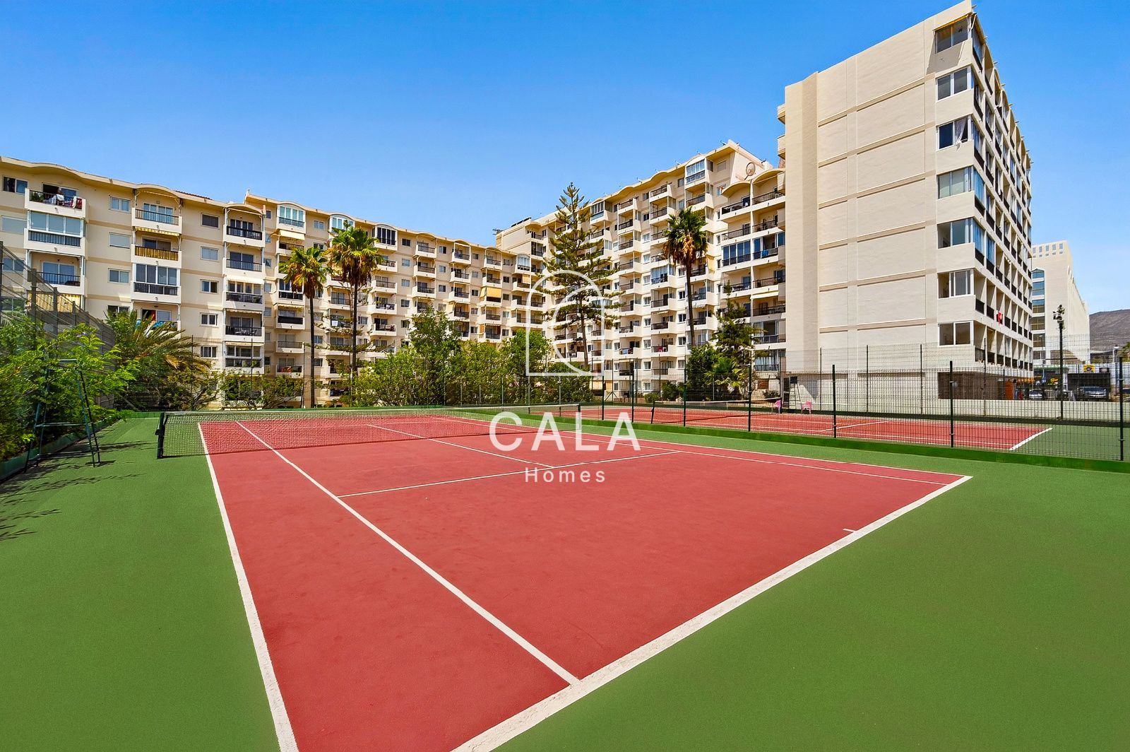 One bedroom apartment with front line ocean views in El Dorado, Playa de Las Américas.