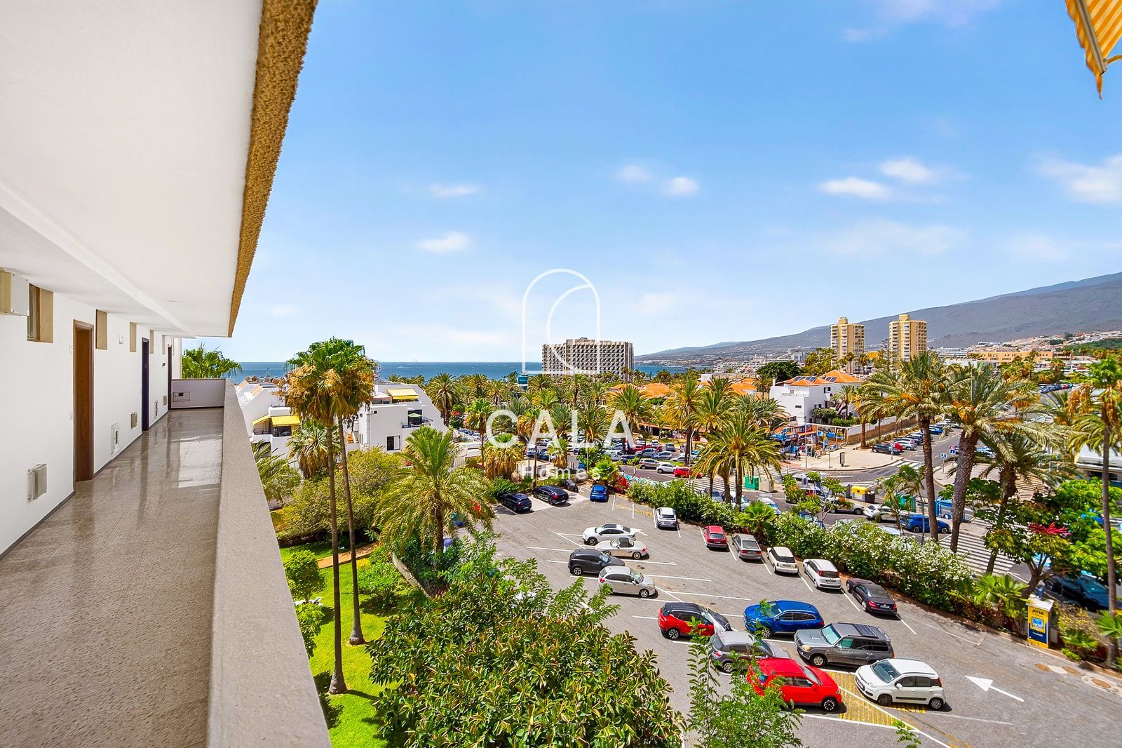 One bedroom apartment with front line ocean views in El Dorado, Playa de Las Américas.