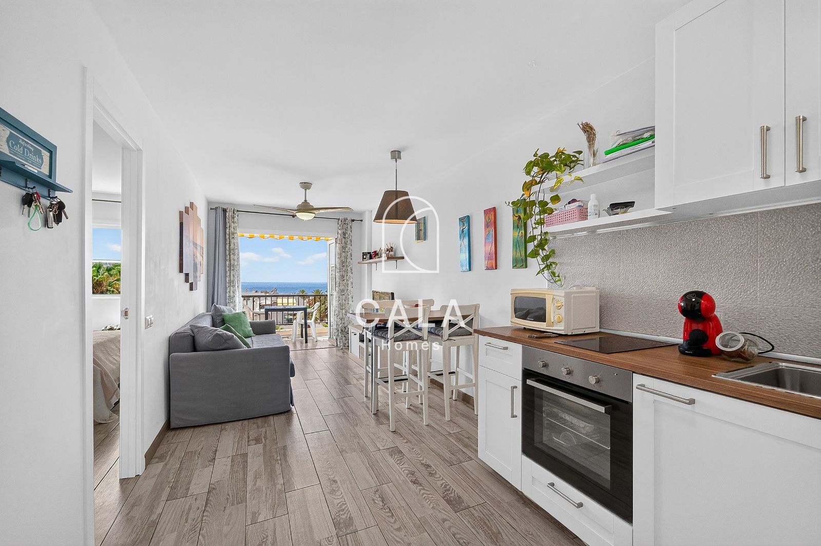 One bedroom apartment with front line ocean views in El Dorado, Playa de Las Américas.