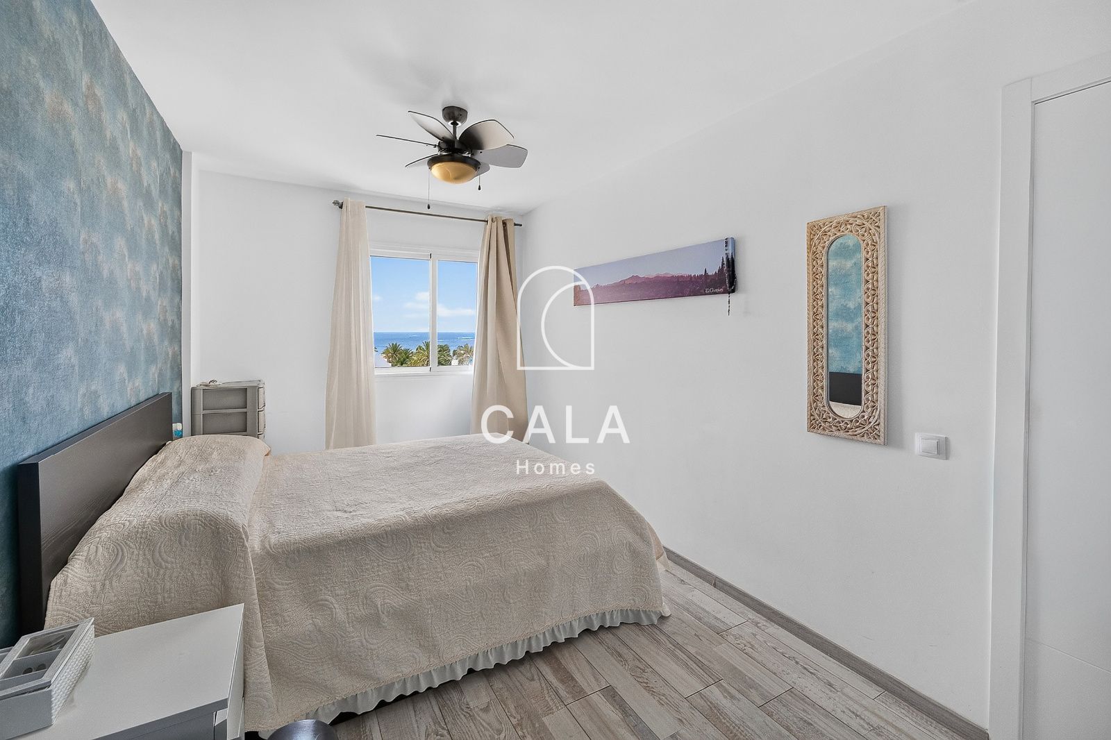 One bedroom apartment with front line ocean views in El Dorado, Playa de Las Américas.