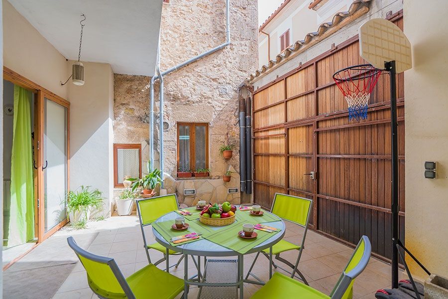 Casa en Pollença de 265 m2 cerca del Calvario con patio