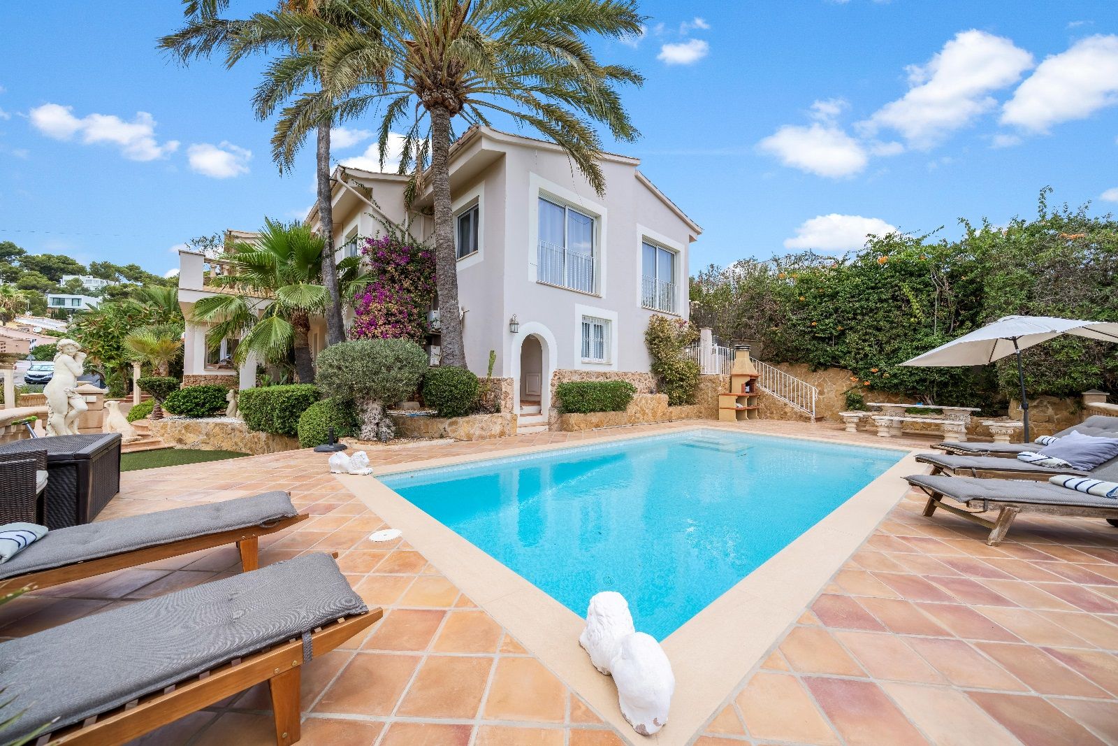 Exclusiva villa de 390 m2 con vistas al mar en Costa d'en Blanes