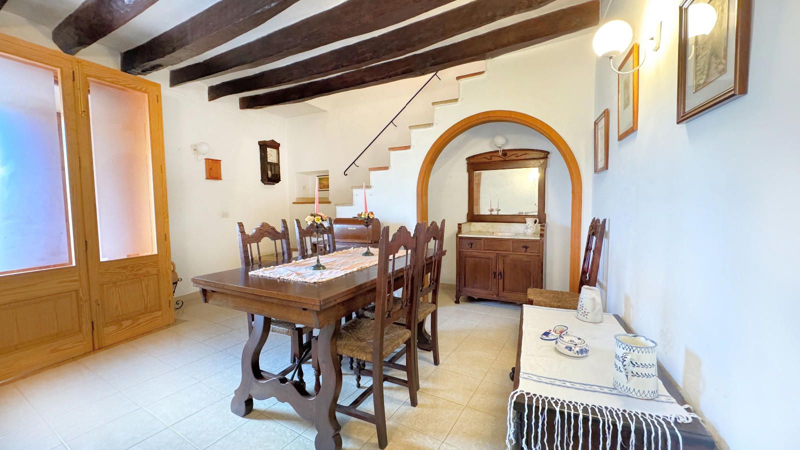 Encantadora casa para reformar en el centro de Pollensa