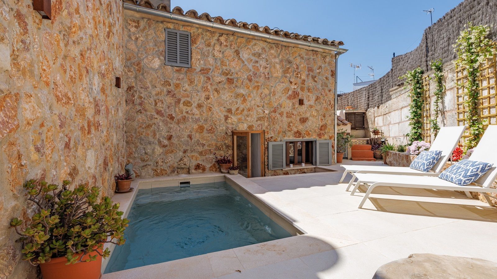 Casa de 143 m2 en Pollença con piscina y garaje