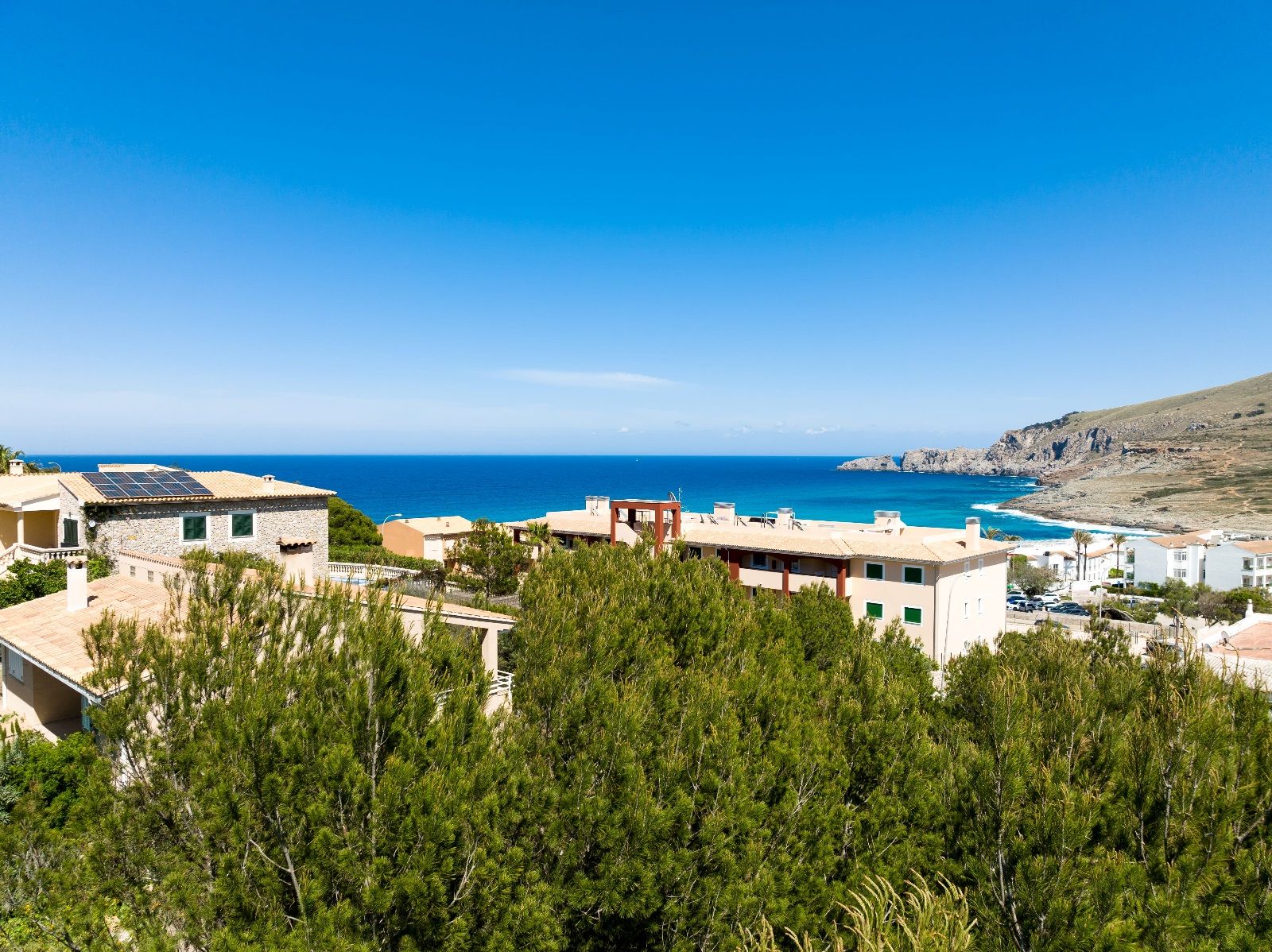 615 m2 Parcela en Cala Mesquida con vistas al mar