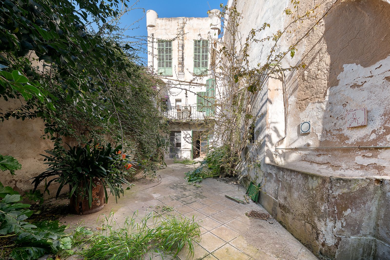 Casa señorial de 716 m2 en Sa Pobla con patio, bodega y garaje