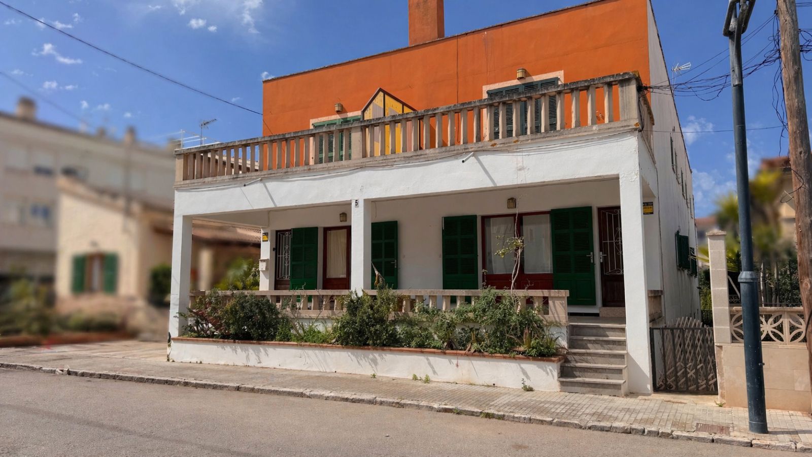 Edificio con 4 viviendas a reformar en Colonia Sant Jordi