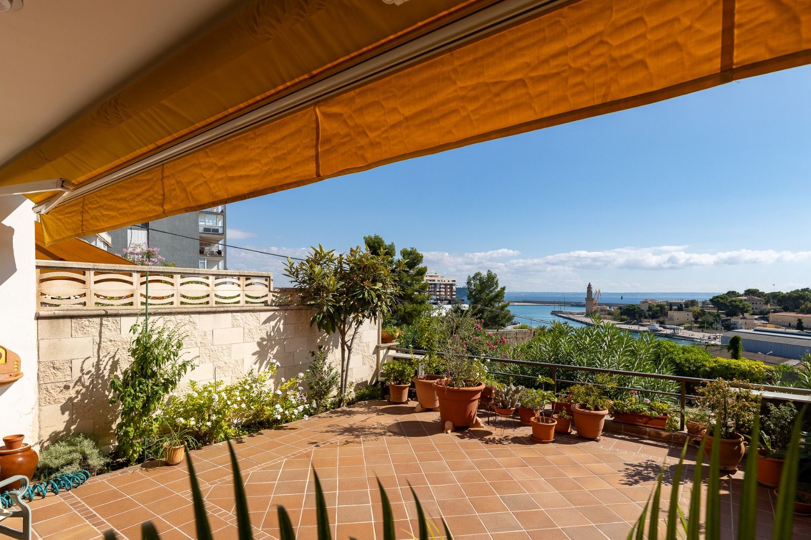 Adosado de 222 m2 con vistas al mar en Palma de Mallorca, Bonanova