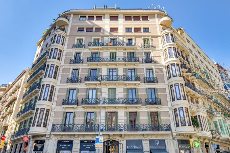 Piso en venta Barcelona. Ref: 3945. Calvet Premium Real Estate