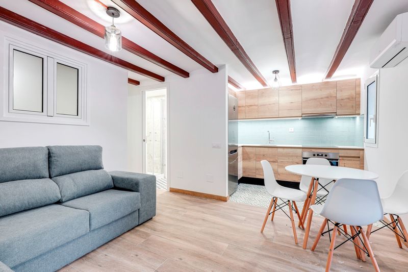 Pis en lloguer Barcelona. Ref: 4023. Calvet Premium Real Estate