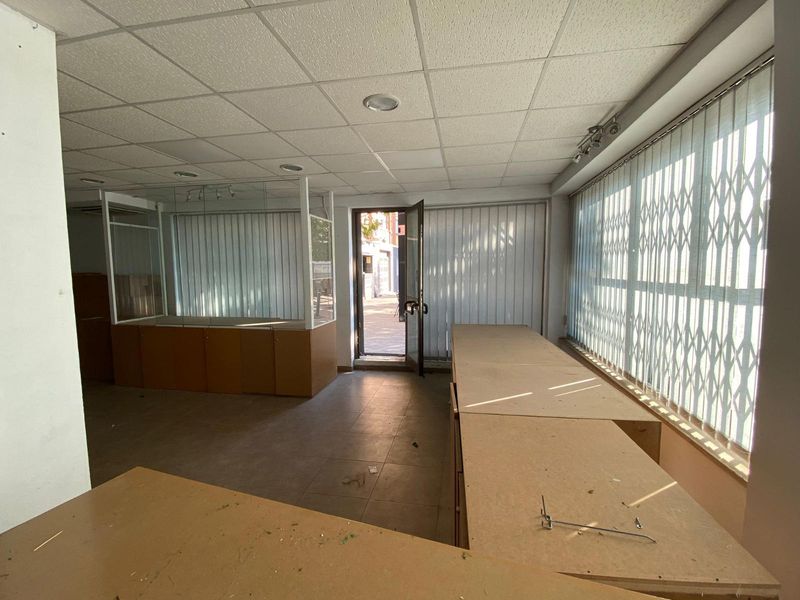 Local Comercial en alquiler Sant Feliu de Llobregat, Barcelona. Ref: 4043. Calvet Premium Real Estate
