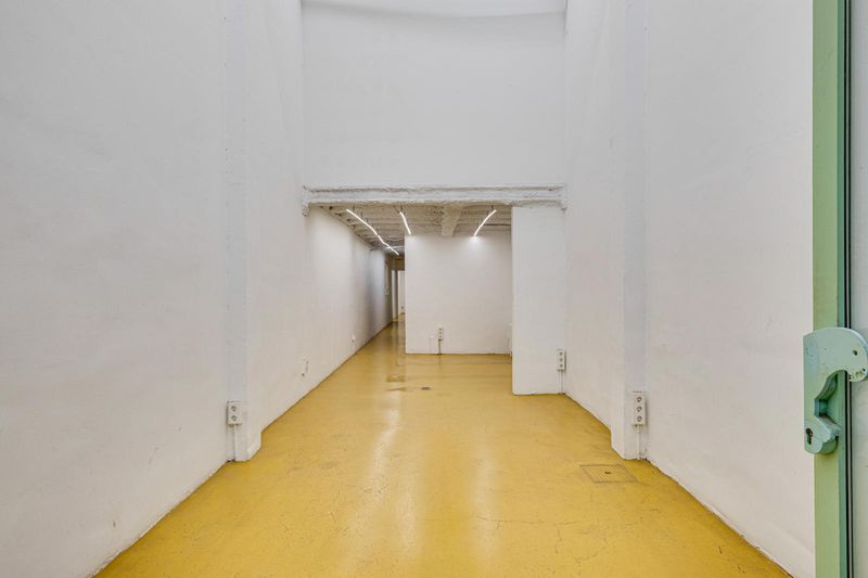 Local Comercial en venta Barcelona. Ref: 4065. Calvet Premium Real Estate
