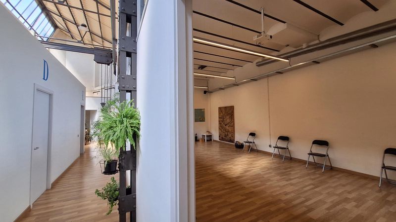 Local Comercial en alquiler Barcelona. Ref: 4083. Calvet Premium Real Estate