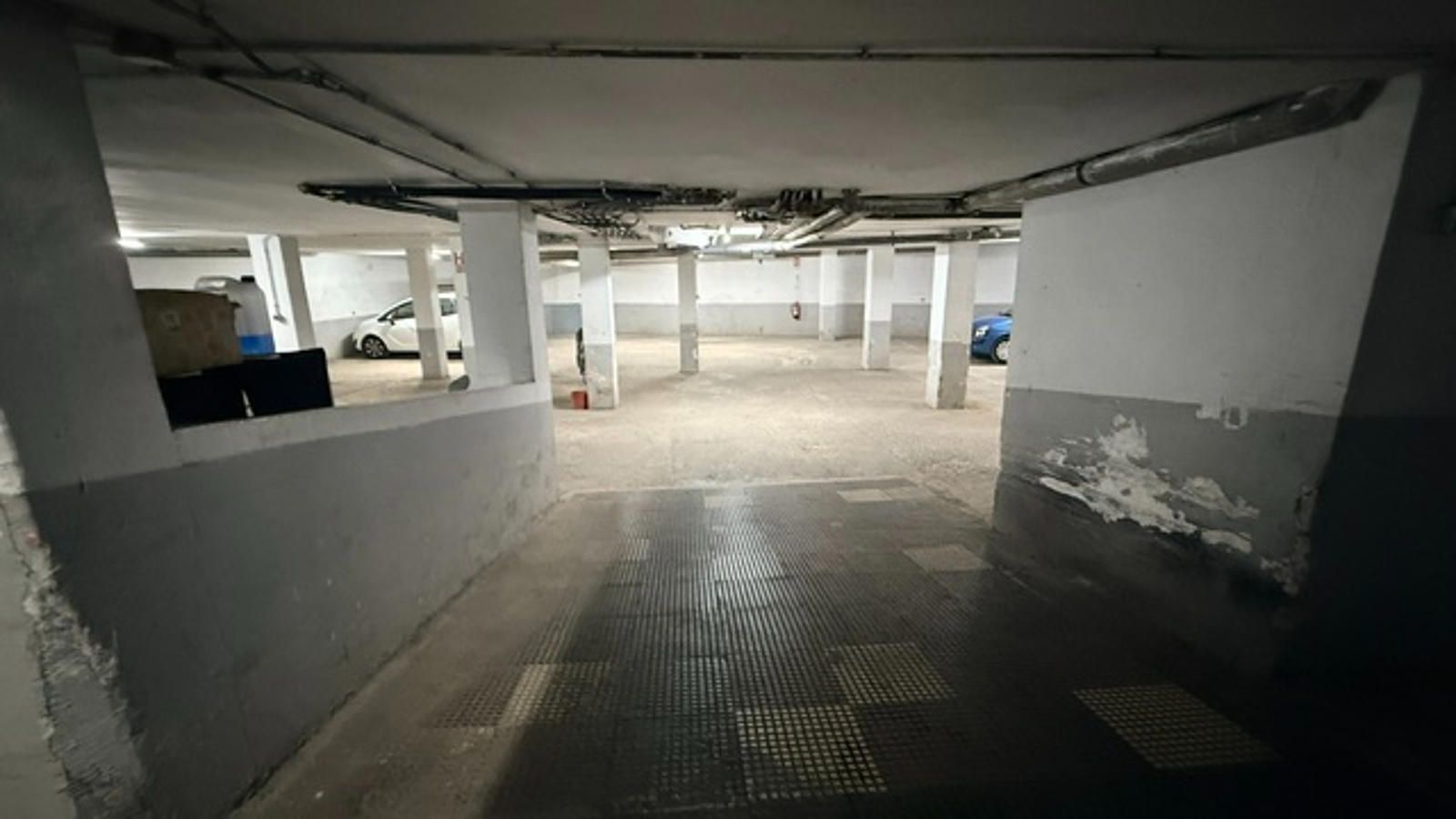 Garage  à louer á Sant Feliu de Llobregat, Barcelona (Centre) - Foto 4