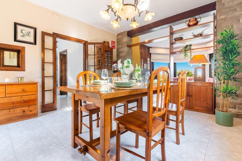 Chalet Independiente en venta Lliça D