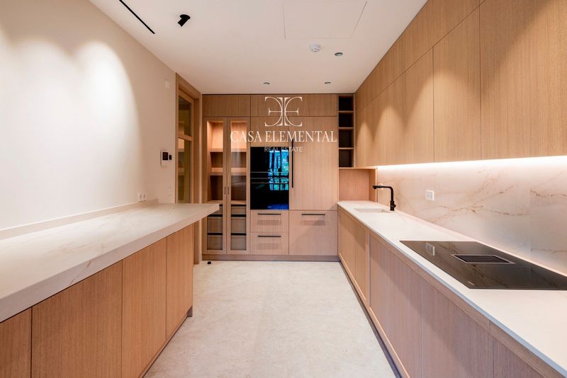 Flat for sale Madrid. Ref: 1005. CASA ELEMENTAL