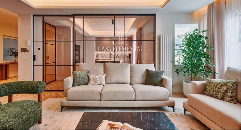 Flat for sale Madrid. Ref: 1055. CASA ELEMENTAL