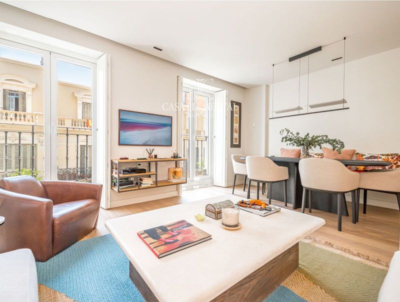 Flat for sale Madrid. Ref: 1073. CASA ELEMENTAL