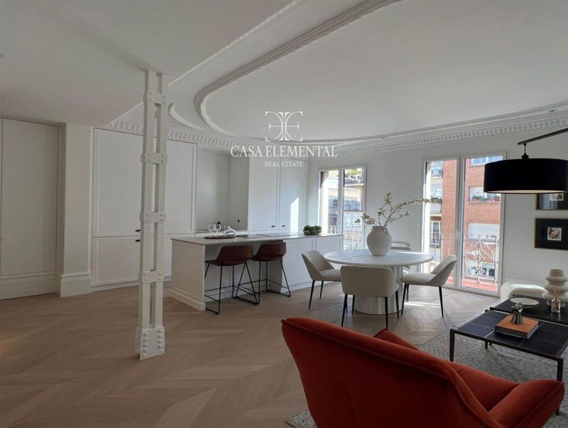 Flat for sale Madrid. Ref: 1107. CASA ELEMENTAL