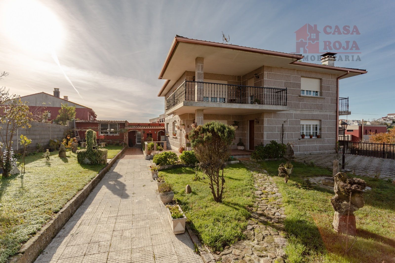 Chalet Independiente en venta Cangas, Pontevedra. Ref: 1588. Inmobiliaria Casa Roja