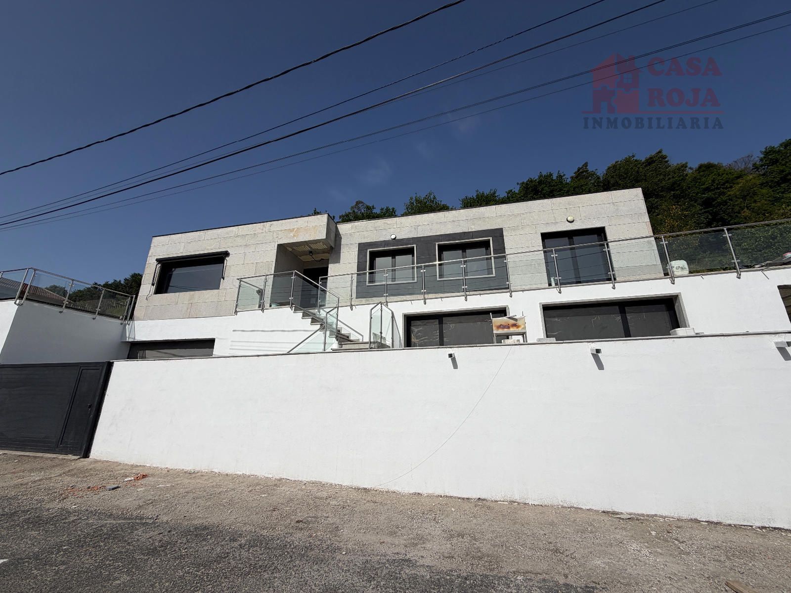 Chalet Independiente en venta Cangas, Pontevedra. Ref: 1908. Inmobiliaria Casa Roja