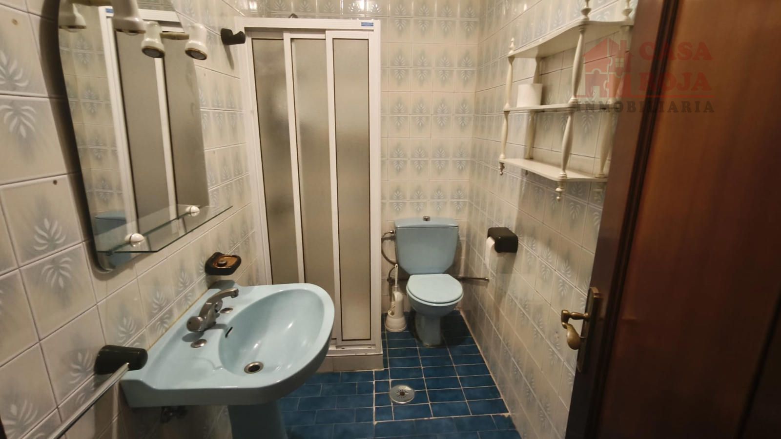 Baño - Casa con ascensor y vistas a la ría en As Barxas (Moaña).