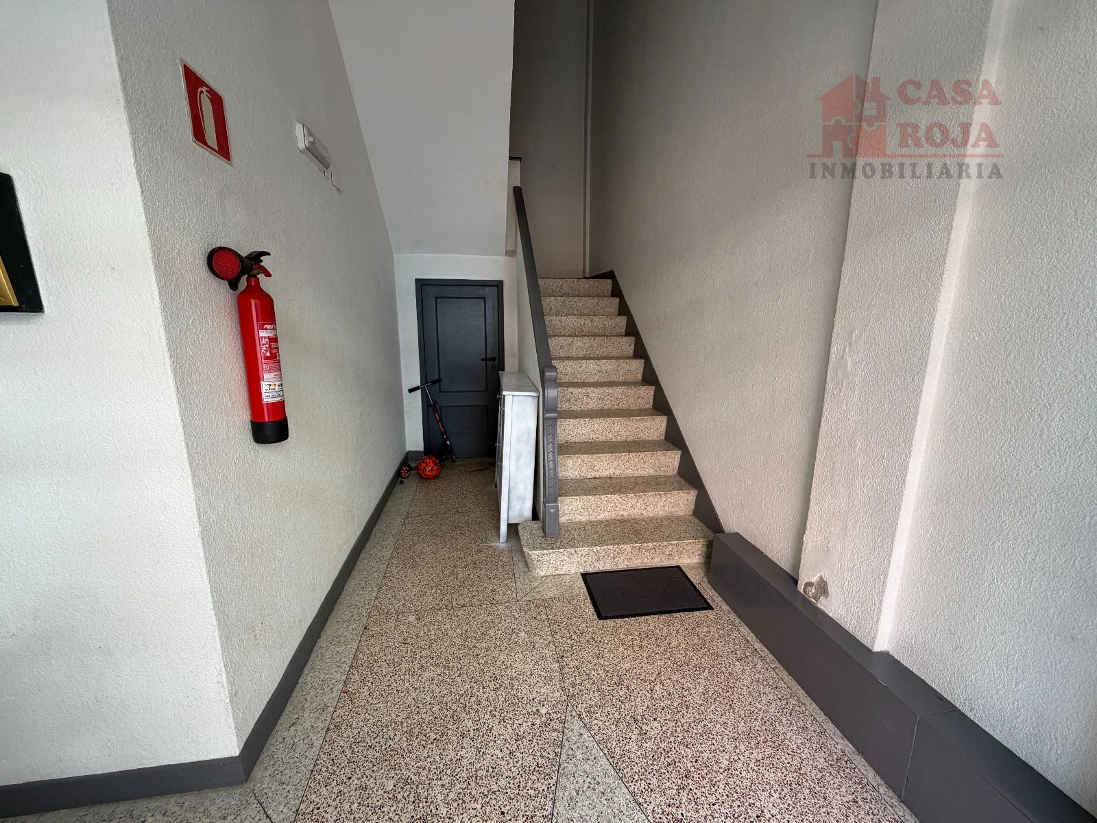 Entrada edificio - Piso céntrico en venta en Cangas de Morrazo