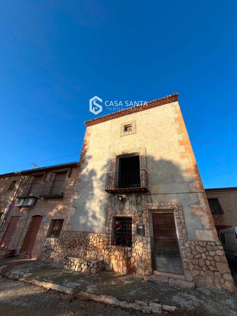 Adosado en venta Yecla, Murcia. Ref: 1025. Casa Santa Inmobiliaria