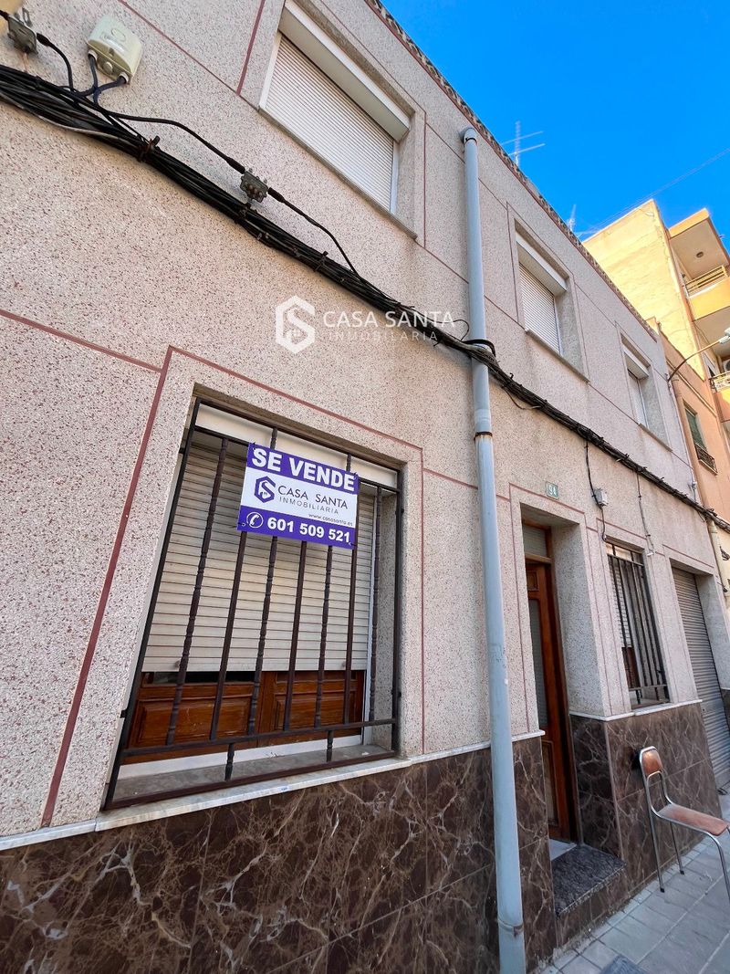 Adosado en venta Yecla, Murcia. Ref: 1049. Casa Santa Inmobiliaria