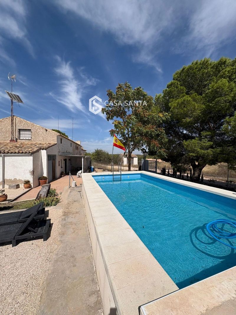 Adosado en venta Yecla, Murcia. Ref: 1068. Casa Santa Inmobiliaria