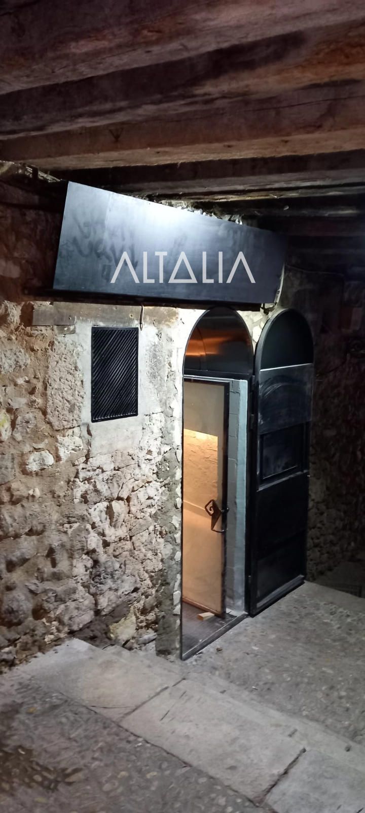 Local Comercial en alquiler Cuenca. Ref: 2867. ALTALIA